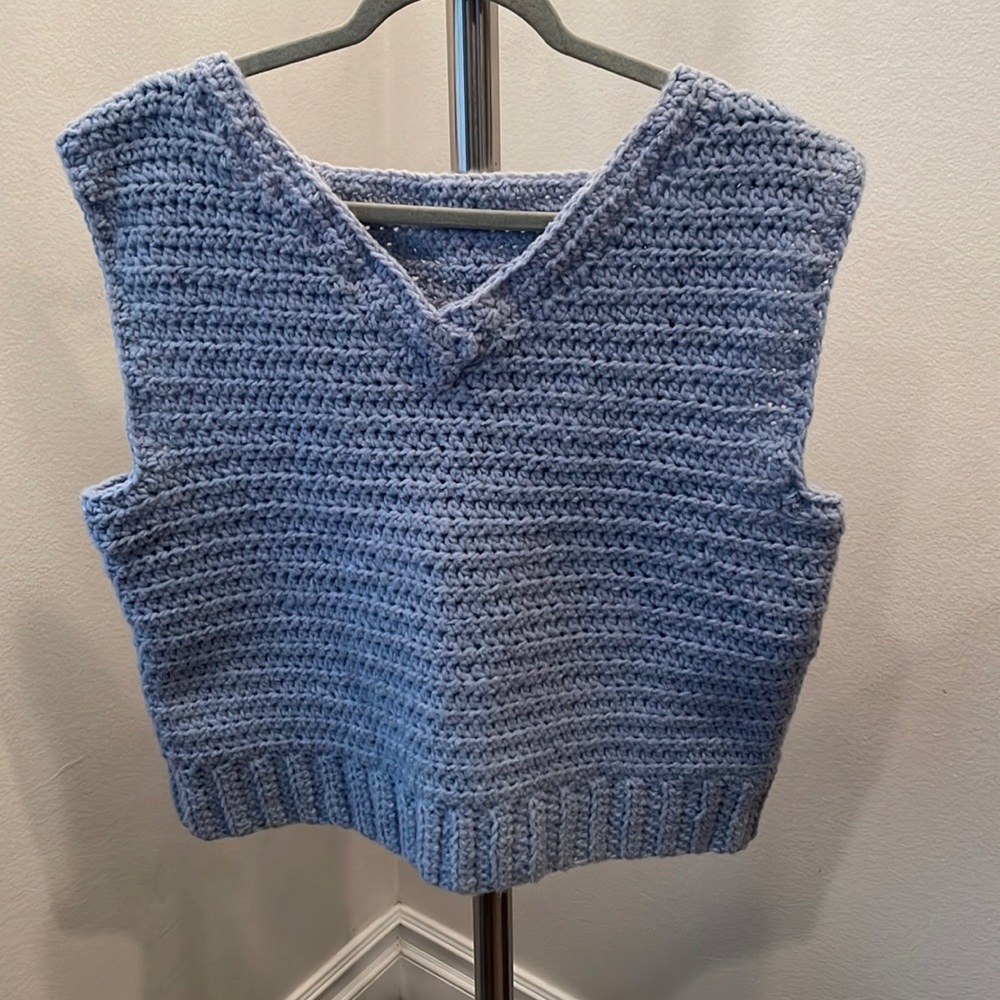 Crochet 🧶 sweater vest